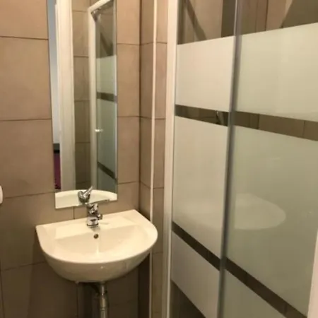 110 -guesthouse- Nocleg ze śniadaniem Bari