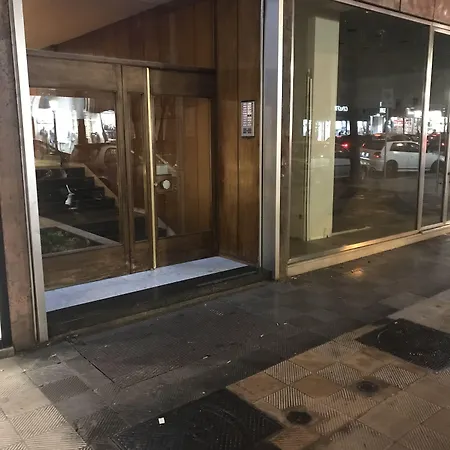 110 -guesthouse- Μπάρι