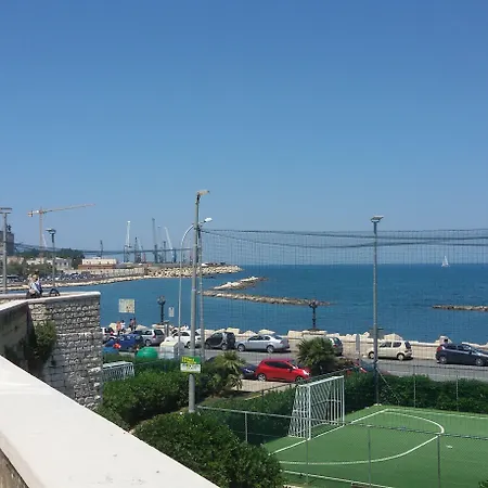 110 -guesthouse- Bed and Breakfast