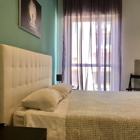 110 -guesthouse- Couette-café Bari